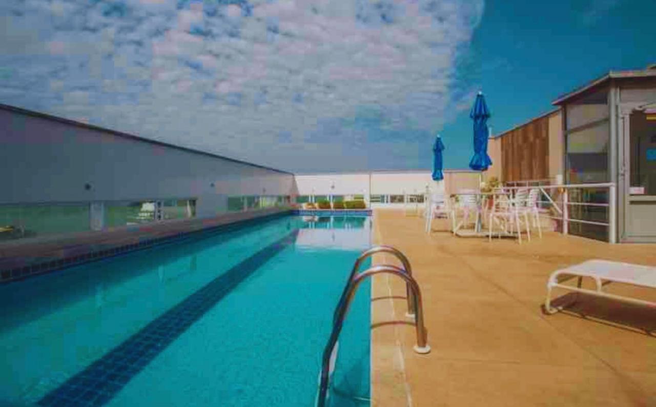 Flat Exclusivo No Hotel Ramada Macae, Smartv, Wifi 512Mbps, Piscina E Garagem Экстерьер фото